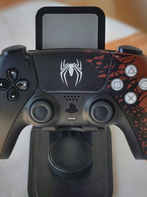 Sony DualSense ασύρματο χειριστήριο Spiderman 2 Edition για PS5 σαν καινούργιο με TMR joysticks