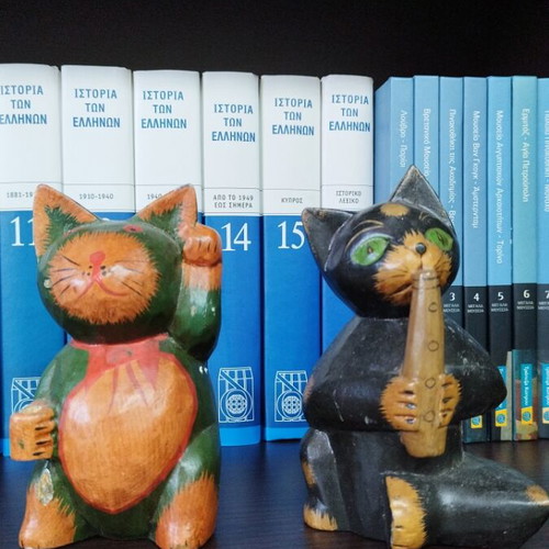Wooden cats like new 15cm