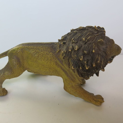 AAA Male Lion figure used with broken tail