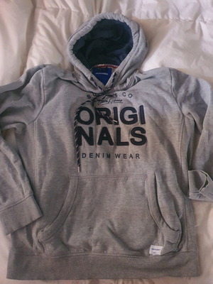 Jack & Jones grey hoodie size L like new