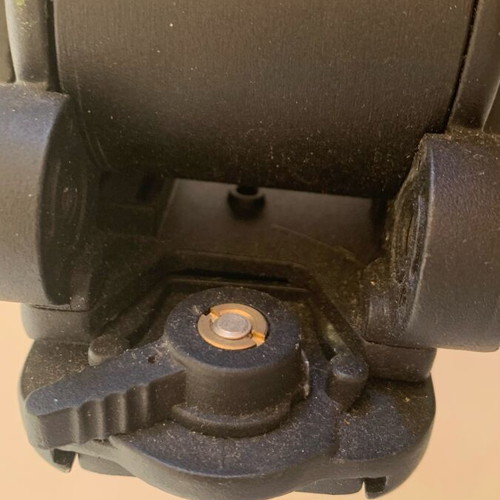 Tripod head used