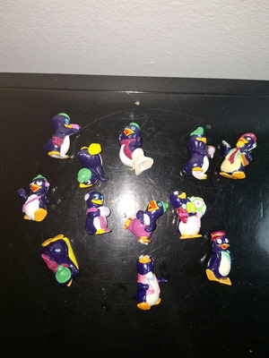 Kinder penguin collection used