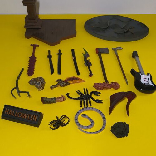 Figure accessories used, parts and weapons for 6-7 inch figures, pack