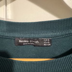 Bershka sweatshirt like new, size S