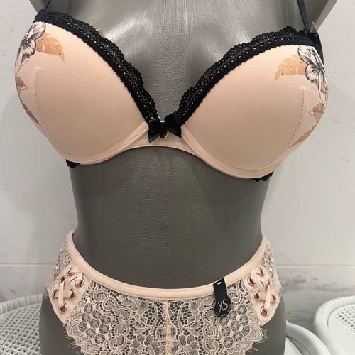 Women's lingerie new, bra 34B/75B and half panties XS/S, beige