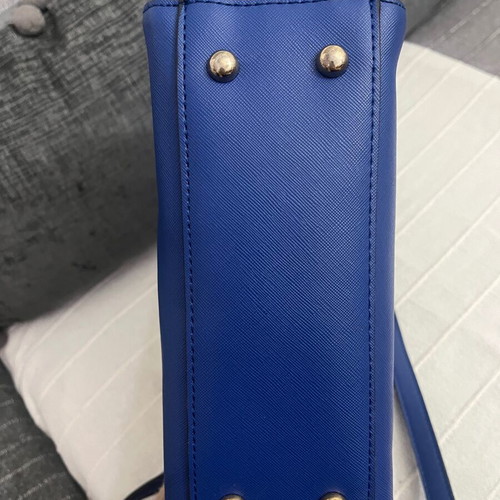 Carvela Kurt Geiger crossbody bag blue new, medium size