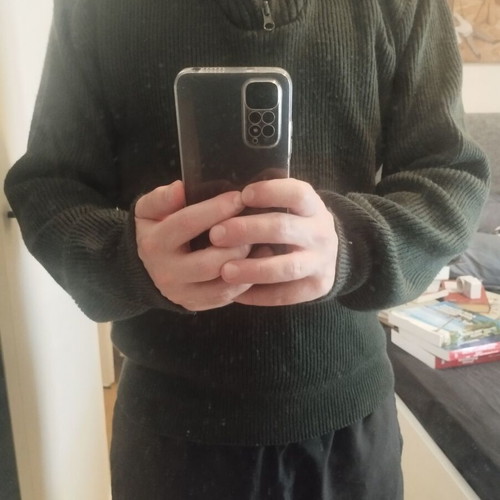 Warm pullover small size, like new, brown and green
