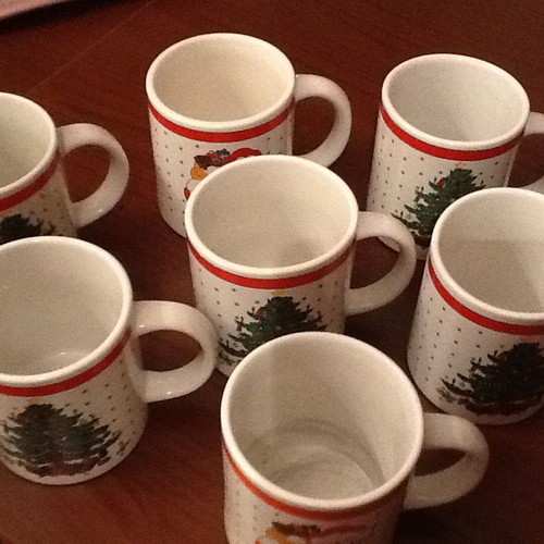Christmas Mugs new, set of 7 with festive decoration