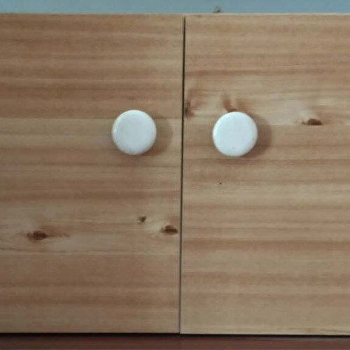 Kitchen cabinets like new, set of 2