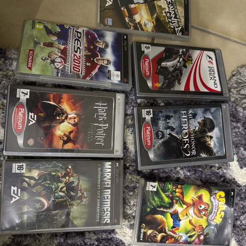 PSP game cases used, only cases without games