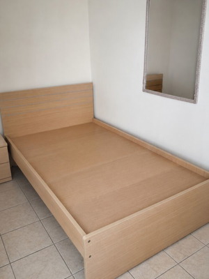 Semi-double bed with mattress and slats in excellent condition