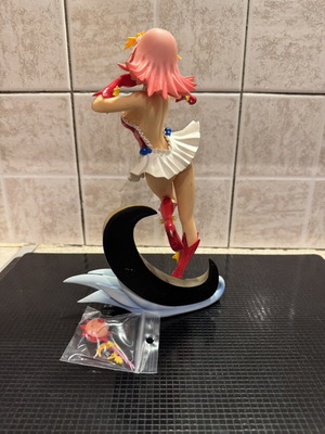 Bewitched Agnes Asaba Ureshiko PVC figure used, 1:7 scale, Yamato