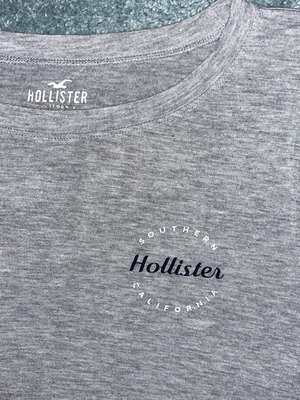 Hollister California women grey T-shirt size Small like new