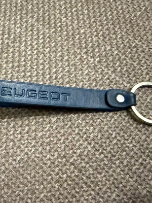 Μπρελόκ Peugeot δερμάτινο καινούργιο, μπλε