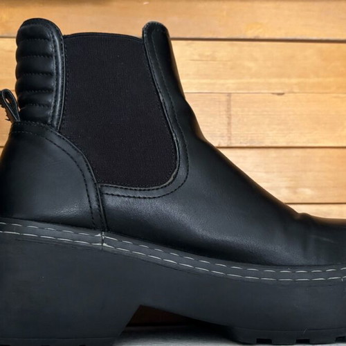 Chucky black ankle boots like new, size 38