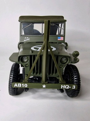 Solido metal model Jeep Willys US Army 1944 scale 1:18 like new