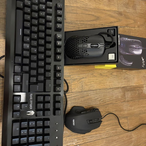 Xtrfy M4 Wireless mouse and NOD Iron Strike mechanical keyboard set like new
