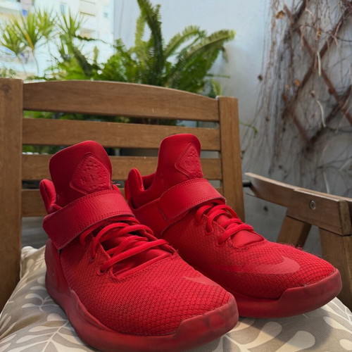 Nike Kwazi Action red athletic shoes like new size 43
