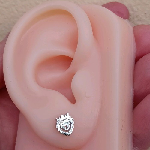 Unisex stainless steel lion head stud earrings