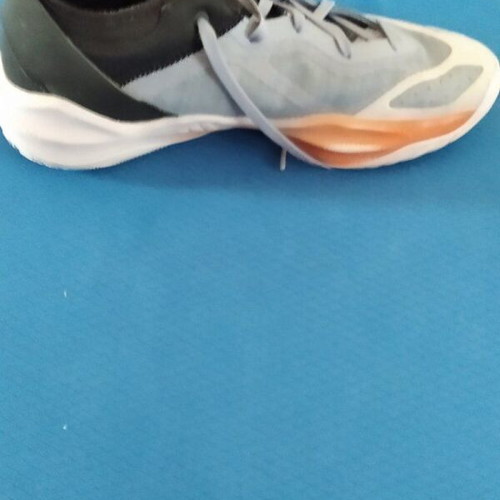 Adidas athletic shoes like new, gray, size 42.5