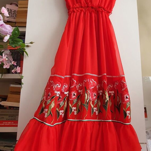 Amuse Maxi Dress New With Embroidered Flowers Red M