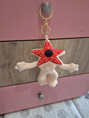 Demogorgon Stranger Things plush keychain used