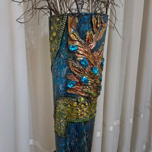 Handmade Floor Vase Peacock Set with Feathers and Carved Column