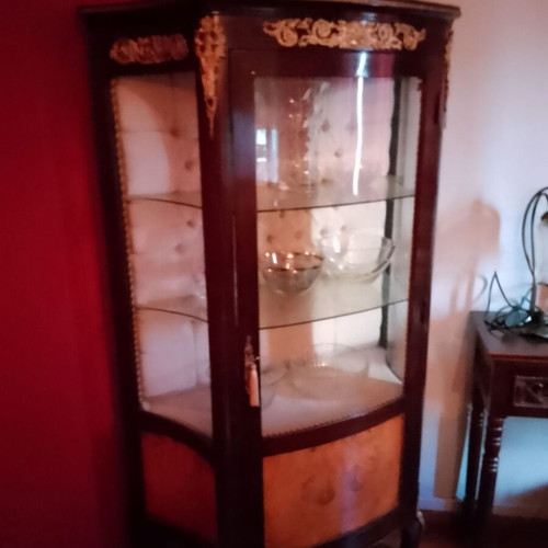 Display cabinet like new made of olive wood and oak with brass details