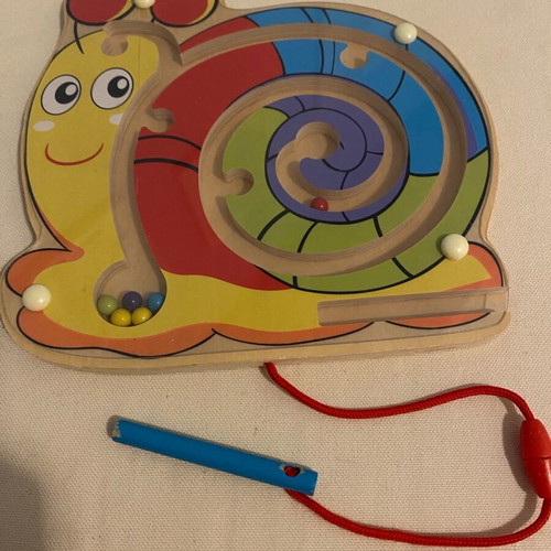Snail labyrinth used for logic and motor skills development
