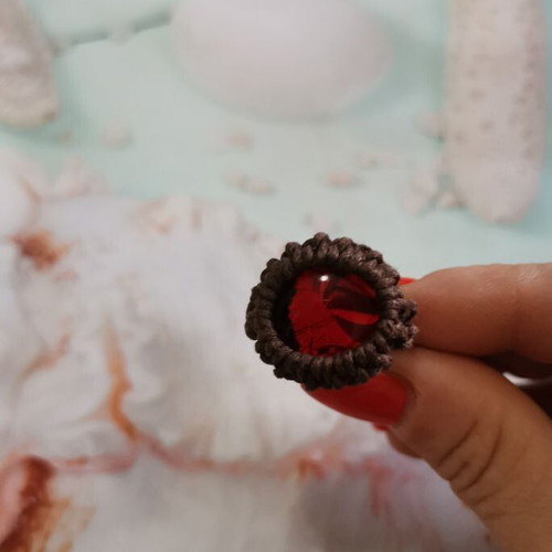 VINO ring with artificial macrame and glass stone, handmade