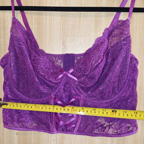 Corset bra purple new, size 2XL with adjustable straps and 9 hooks