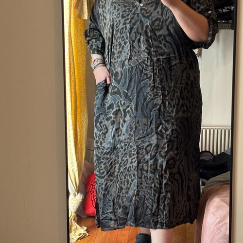 Animal print dress new, Italian, silk and viscose, size XXXL