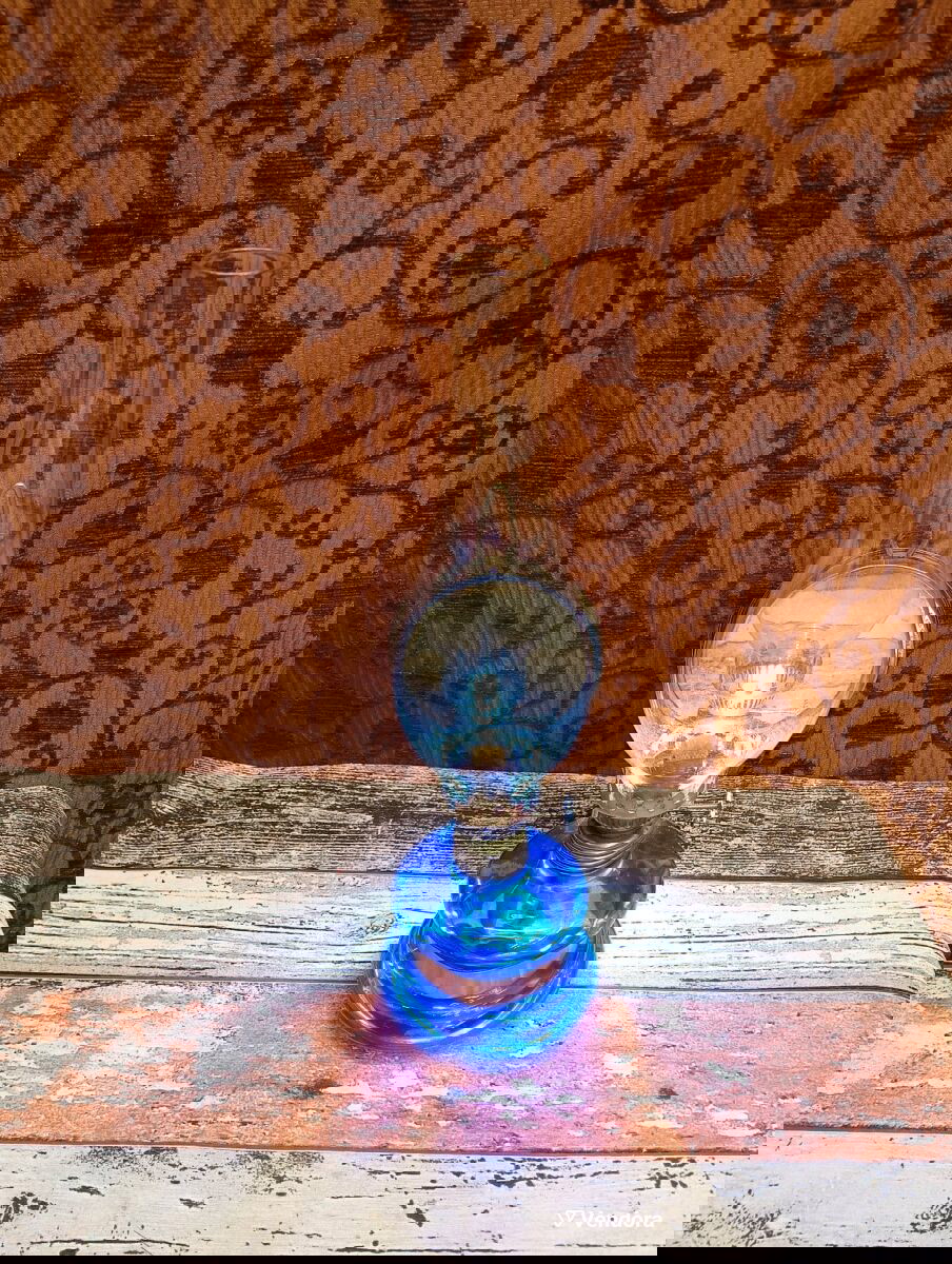 Λάμπα πετρελαίου PRODRYN με μπλε γυαλί σαν καινούργια € 24,90