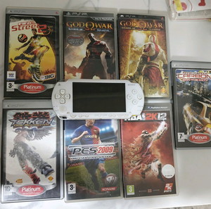 ΠΑΚΈΤΟ PSP KAI ΠΑΙΧΝΊΔΙΑ