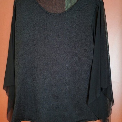 Black mesh blouse like new, size L