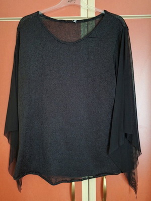 Black mesh blouse like new, size L