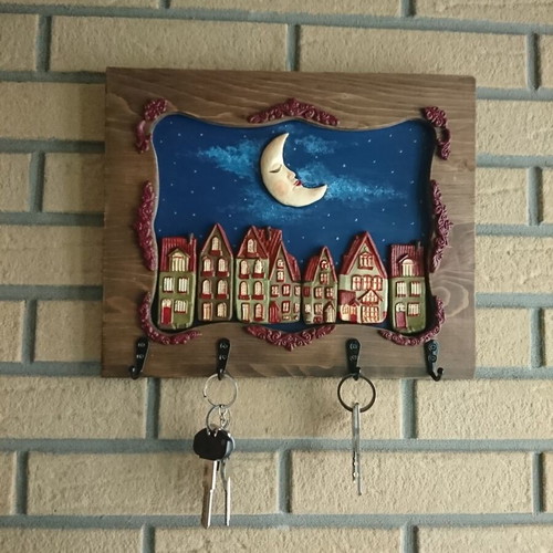 Handmade key holder new (24×30)