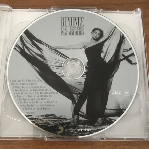 Beyoncé I Am Sasha Fierce Platinum Edition CD and DVD like new