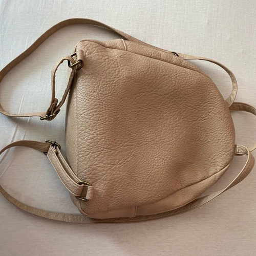 Backpack beige shoulder bag like new White Mountain