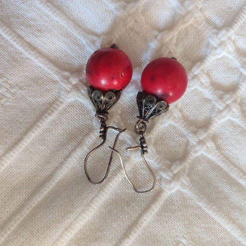 Vintage earrings with red coral and filigree metalwork