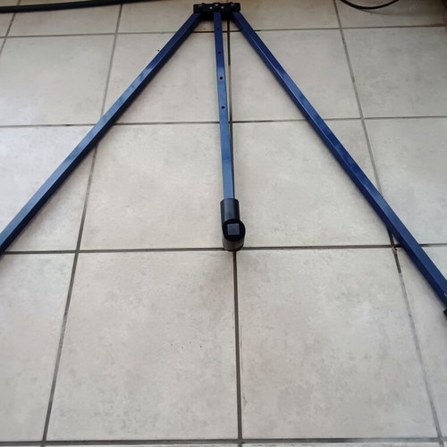 Leg stretcher mechanism, Olympus