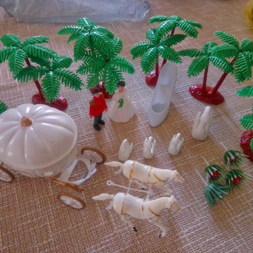 Vintage Kardasis Cake Decoration Set with Cinderella Carriage, Palms, and Mushrooms used