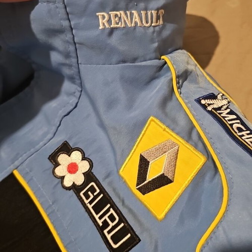 Renault kids jacket like new for 5-6 years old