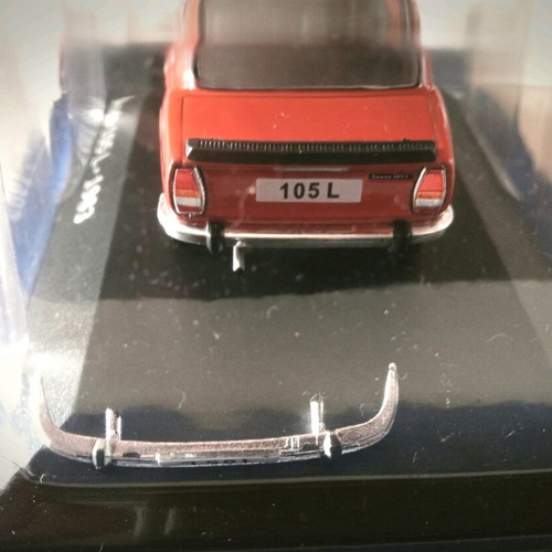 Miniature Car Skoda 105L model 1983 car Hachette series "UNFORGETTABLE CARS" 1:43