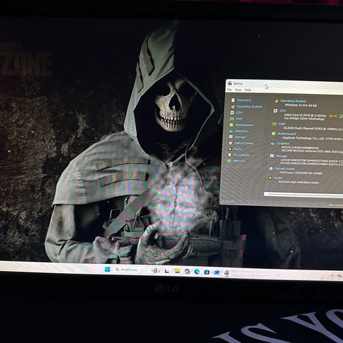 PC 32GB Windows 11 Pro 64-bit, like new