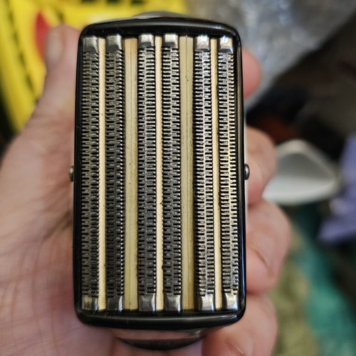 Neva-3 vintage electric shaver used, Soviet origin, bakelite