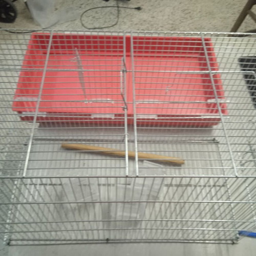 Birdcage for pet songbirds almost like new, dimensions 60x40x34 cm with three feeders