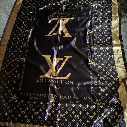 Louis Vuitton and Versace table linens new, set of 2 pieces