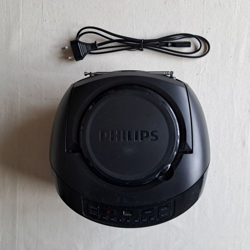 Philips AZ 318 radio like new with CD, MP3, USB and AUX