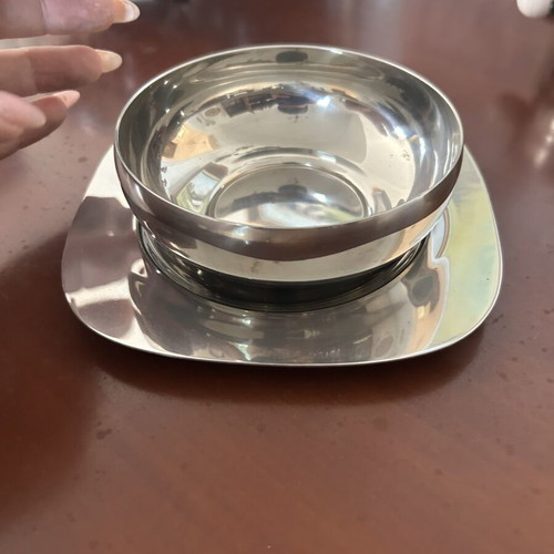 Vintage bowl stainless steel, like new